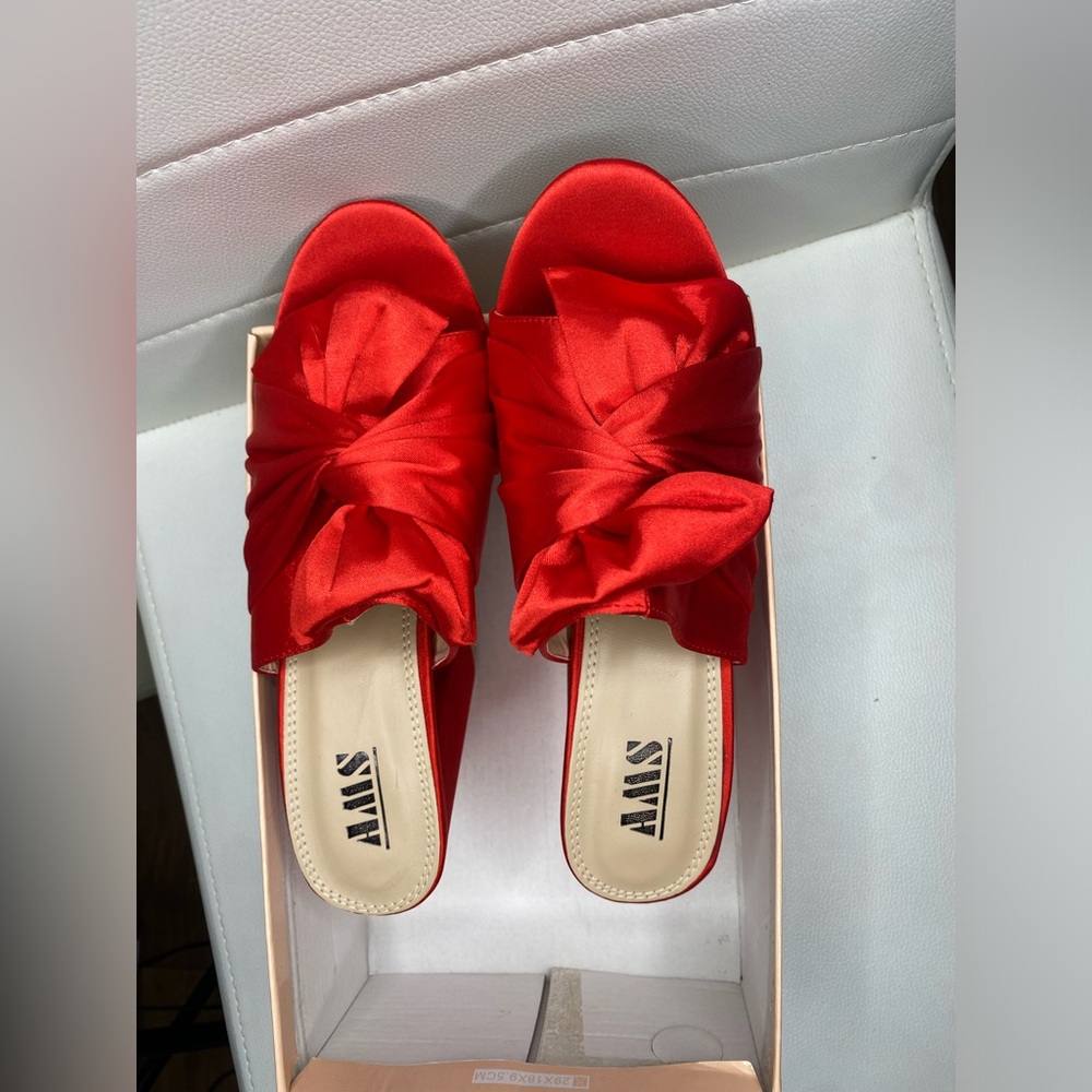 AMS Heels